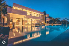 Villa Mercure by Abahana Luxe